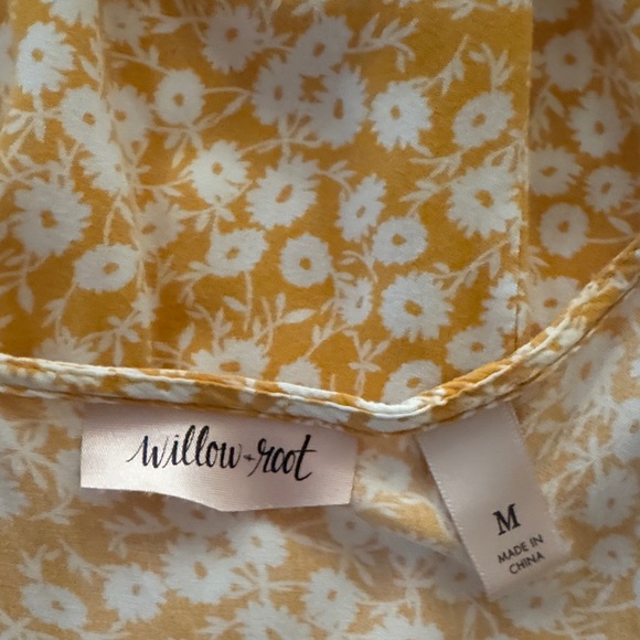 Sunny Floral Button-Front Romper - Picture 2 of 6